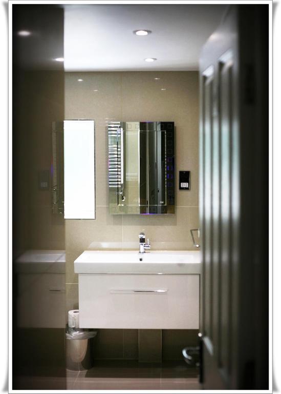 London Malvern Road Rooms To Let Room photo