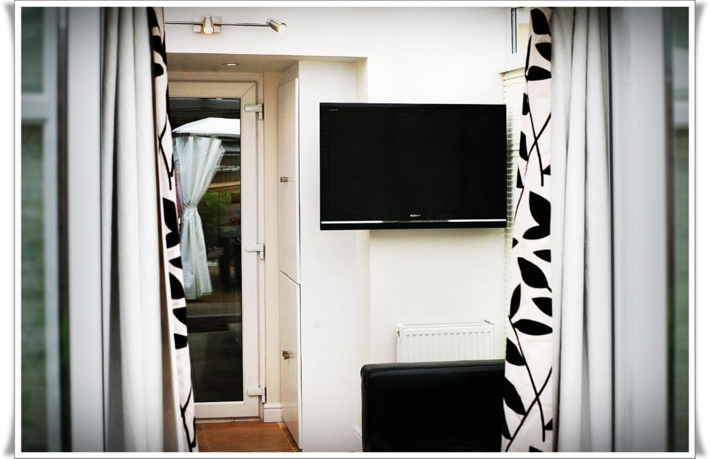 London Malvern Road Rooms To Let Room photo